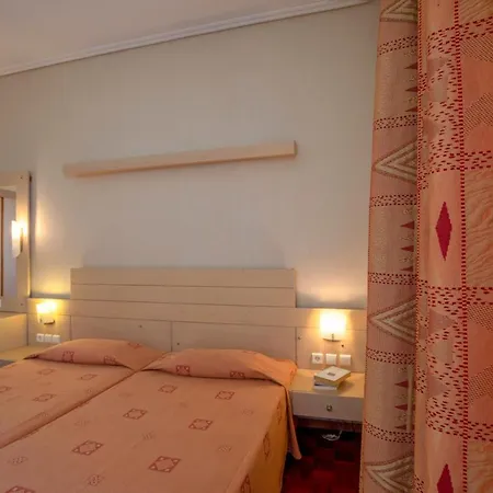 Kypreos Hotel Kamena Vourla