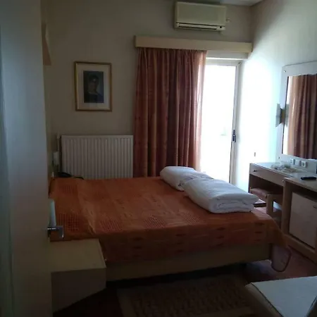 Kypreos Kamena Vourla