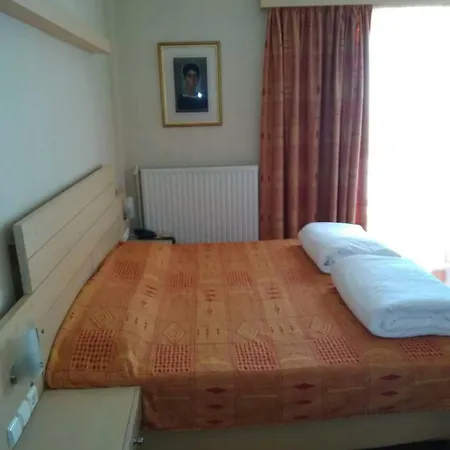 Kypreos 2* Kamena Vourla