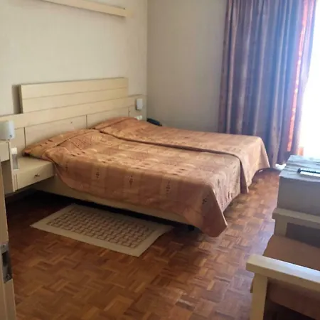 Kypreos 2* Kamena Vourla